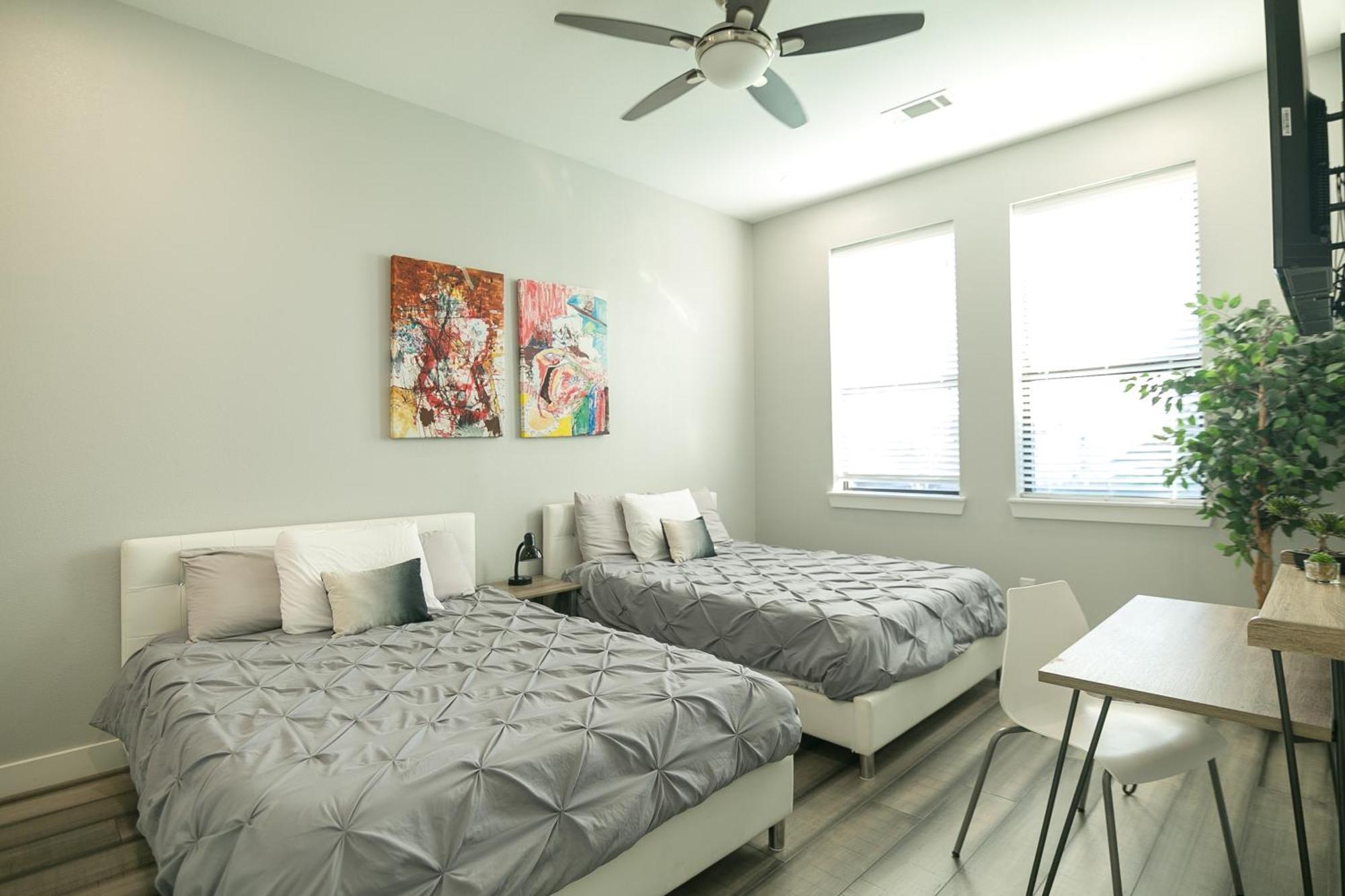 Montrose Guesthouse Suites By Dunyha 休斯敦 外观 照片