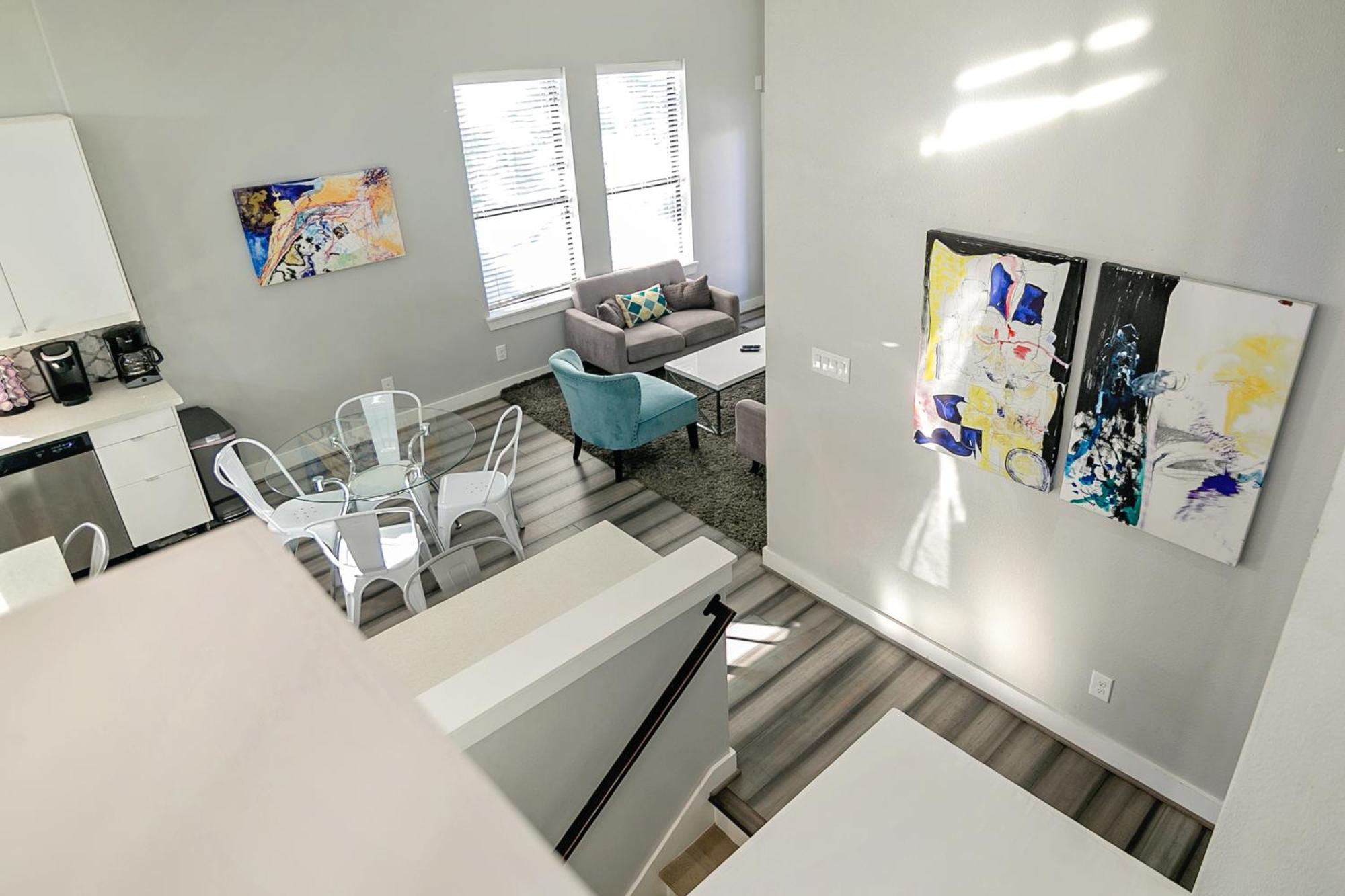 Montrose Guesthouse Suites By Dunyha 休斯敦 外观 照片